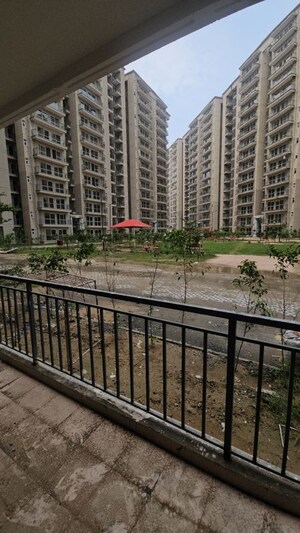 2 BHK Apartment For Sale in Conscient Habitat 102, Sector 102