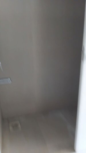 Room in 2 BHK Apartment at Piramal Vaikunth, Balkum Pada – for Sale
