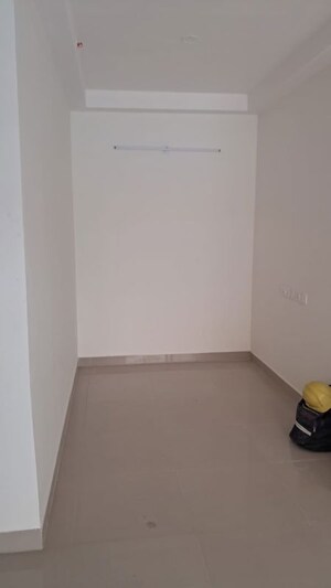 Room in 3 BHK Apartment at Mantri Webcity, Hennur Road – for Sale