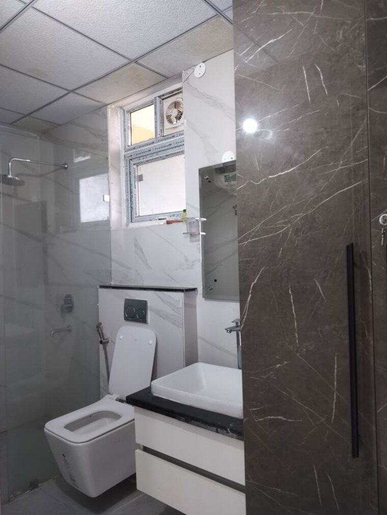 Bathroom, maya-green-lotus-utsav 3.5 Bedroom 2335 Sq.Ft. Apartment In International Airport Road Zirakpur 10752268