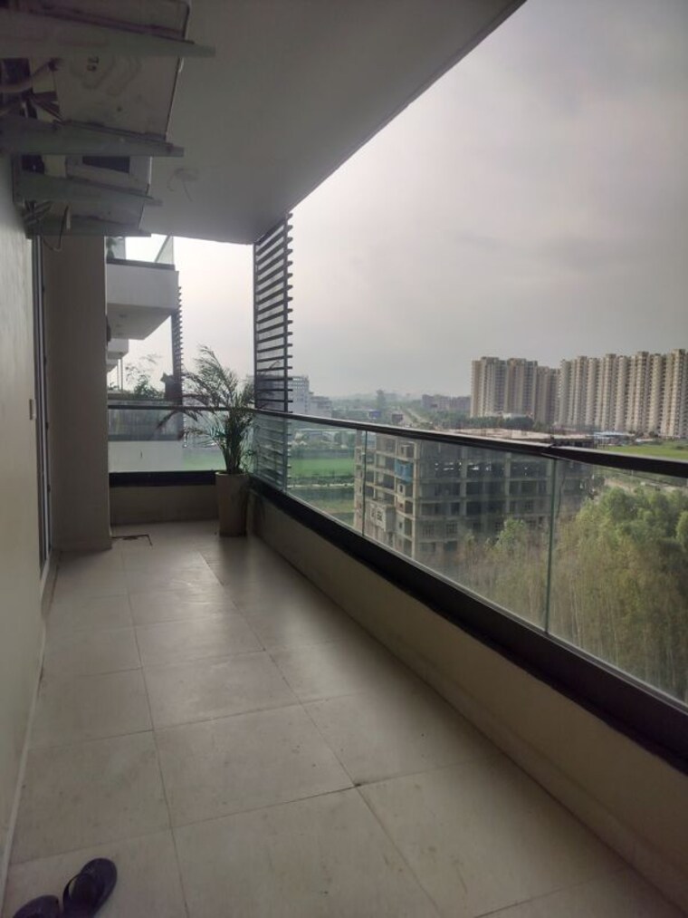 Balcony, maya-green-lotus-utsav 3.5 Bedroom 2335 Sq.Ft. Apartment In International Airport Road Zirakpur 10752268