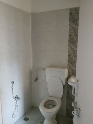 Bathroom in 3 BHK Apartment at Sargam Apartment, Jankipuram – for Rent