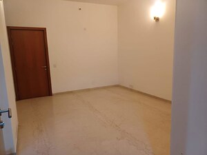 Room in 4 BHK Apartment at Pioneer Araya, Sector 62 – for Sale