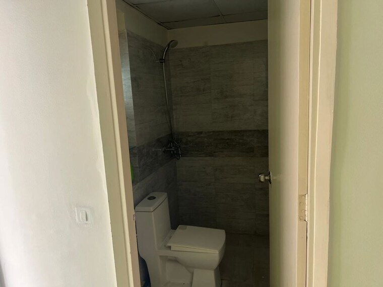 Bathroom, gaurs-siddhartham 2 Bedroom 945 Sq.Ft. Apartment In Siddharth Vihar Ghaziabad 10752332
