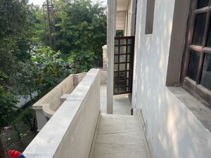 1 RK Independent House For Rent in Sector 40