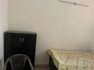 Furnished Amenities in 1 RK Independent House at Sector 40 – for Rent