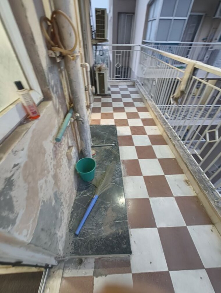 Balcony, shree-vardhman-green-court 2 Bedroom 626 Sq.Ft. Apartment In Sector 90 Gurgaon 10752377