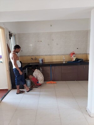 Room in 2 BHK Apartment at Kunal Nakshatram, Chinchwad – for Rent