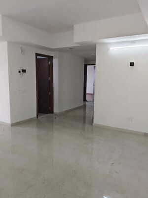 Room in 3.5 BHK Apartment at Godrej Air Sector 85, Sector 85 – for Rent