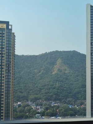  Office Space – Exterior View View at Kalpataru Summit, Mulund West - for Rent