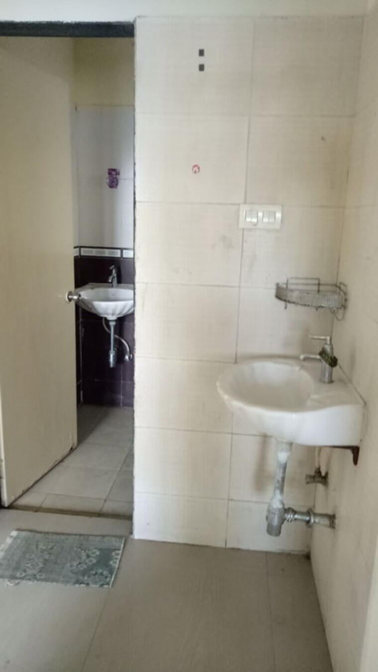 Bathroom, aishwaryam-ventures 2 Bedroom 867 Sq.Ft. Apartment In Pimpri Chinchwad Pcmc Pune 10752410