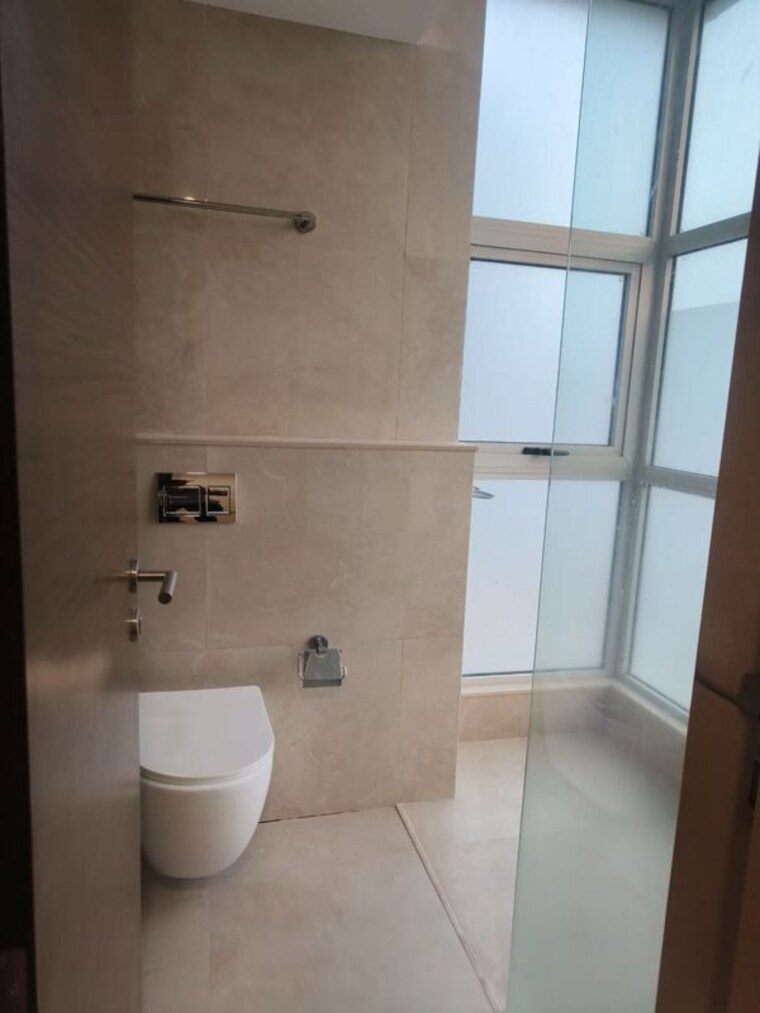 Bathroom, kohinoor-square-altissimo 3 Bedroom 1804 Sq.Ft. Apartment In Dadar West Mumbai 10752416