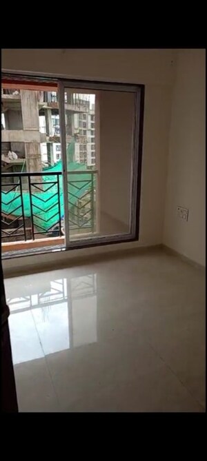 Master Bedroom in 1 BHK Apartment at Parikh Yash Platina, Virar West – for Rent