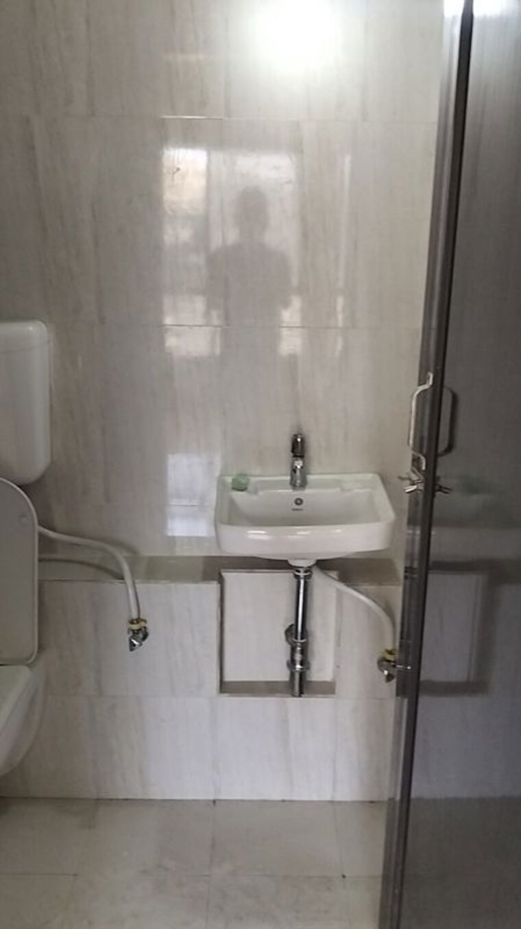 Bathroom, hiranandani-estate-villa-carino 2.5 Bedroom 1200 Sq.Ft. Apartment In Ghodbunder Road Thane 10752461