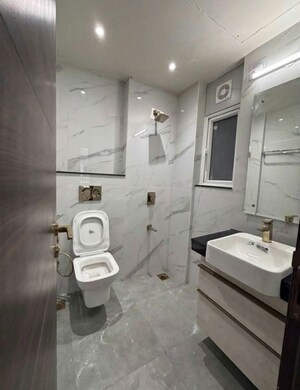 Bathroom in 3 BHK Apartment at Smart World Orchard, Sector 61 – for Rent