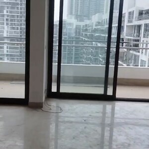 Room in 3 BHK Apartment at M3M Golf Estate, Sector 65 – for Rent