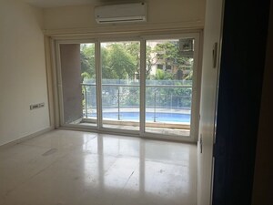 Room in 3 BHK Apartment at RNA Continental, Chembur – for Rent