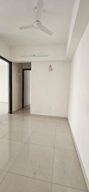 Room in 2 BHK Apartment at Velocity Hill Spring, Ghodbunder Road – for Rent