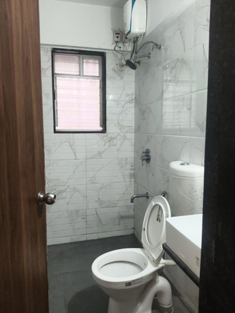Bathroom, omkar-balewadi-37 2 Bedroom 786 Sq.Ft. Apartment In Balewadi Pune 10752518