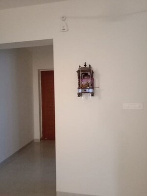 Room in 3.5 BHK Apartment at Dona Paula – for Rent
