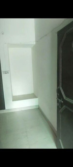 Furnished Amenities in 1.5 BHK Independent House at Chaudhary Deshraj Complex, Sector 22 – for Rent