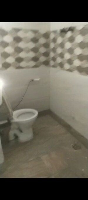 Bathroom in 1.5 BHK Independent House at Chaudhary Deshraj Complex, Sector 22 – for Rent