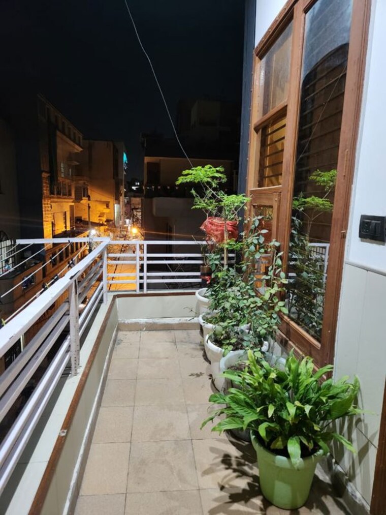 Balcony, sector 35 3 Bedroom 180 Sq.Yd. Builder Floor In Sector 35 Rohtak 10752552