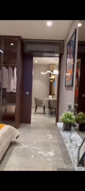 Room in 3 BHK Apartment at DLF The Westpark, Andheri West – for Sale