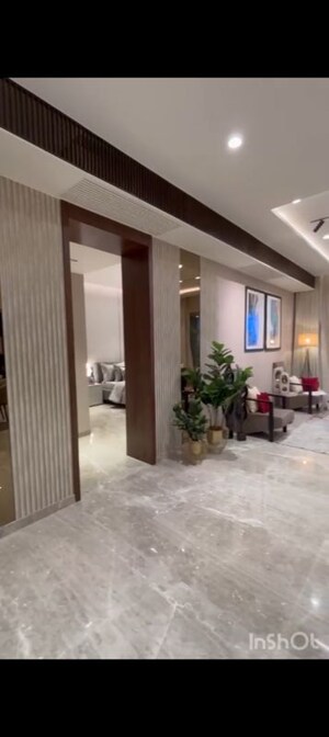 Room in 3 BHK Apartment at DLF The Westpark, Andheri West – for Sale
