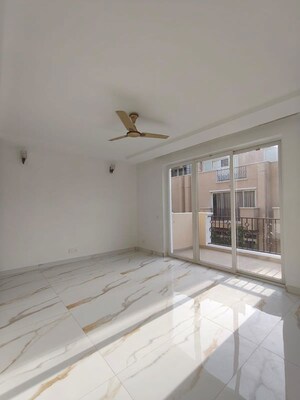 Room in 5 BHK Villa at Emaar Marbella, Sector 66 – for Rent