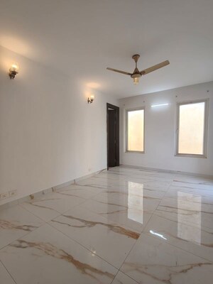 Room in 5 BHK Villa at Emaar Marbella, Sector 66 – for Rent