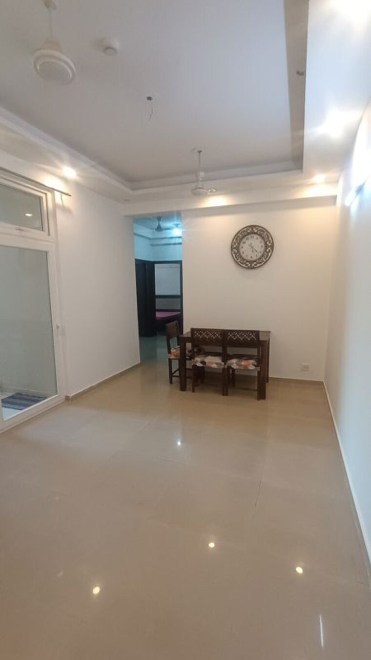 Room, mahagun-my-woods  935 Sq.Ft. Apartment In Sector 16c Greater Noida Greater Noida 10752584