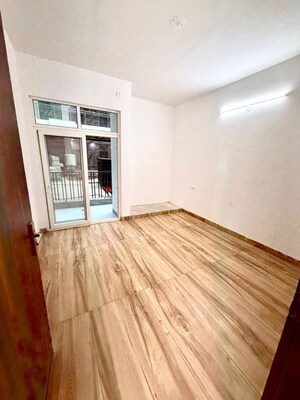 Room in 1 BHK Apartment at Sector 102 – for Sale