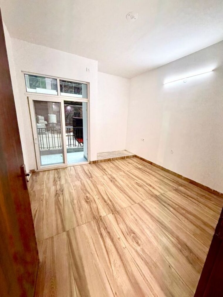 Room, sector 102 1 Bedroom 525 Sq.Ft. Apartment In Sector 102 Noida 10752606