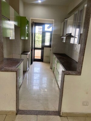 Building Lobby in 3 BHK Builder Floor at Sector 57 – for Rent