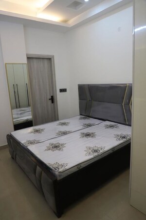 Bedroom in 1 BHK Builder Floor at Indirapuram Shakti Khand 1 – for Rent
