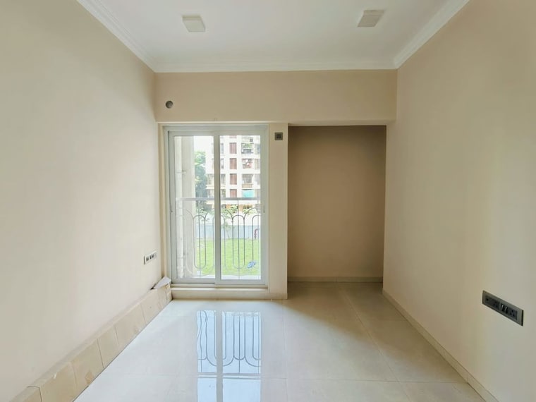 Room, raunak-unnathi-woods-supreme 2 Bedroom 650 Sq.Ft. Apartment In Ghodbunder Road Thane 10752580