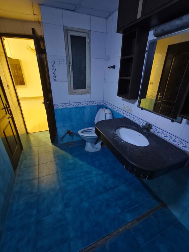 Bathroom, indirapuram shakti khand 1 2 Bedroom 1050 Sq.Ft. Builder Floor In Indirapuram Shakti Khand 1 Ghaziabad 10752616