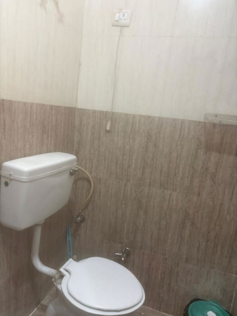 Bathroom, indirapuram shakti khand 1 2 Bedroom 1050 Sq.Ft. Builder Floor In Indirapuram Shakti Khand 1 Ghaziabad 10752616