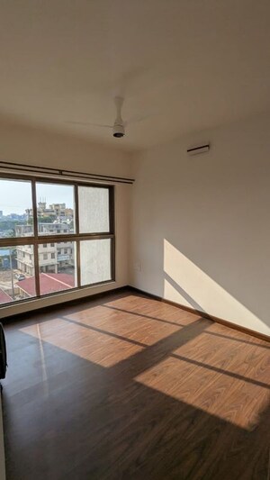 2 BHK Apartment For Rent in Veena Suyog, Malad West