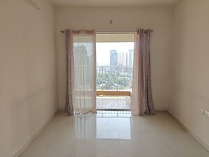 Room in 1 BHK Apartment at Hiranandani Estate, Ghodbunder Road – for Rent