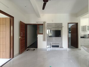 Room in 2 BHK Builder Floor at Harlur – for Rent