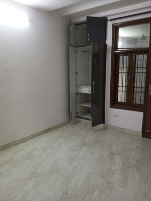 Room in 2 BHK Builder Floor at Chattarpur – for Rent