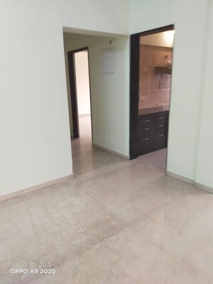 Room in 3 BHK Apartment at MM Spectra, Chembur – for Rent