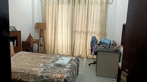 Bedroom in 2 BHK Builder Floor at Sector 57 – for Rent