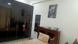 Room in 2 BHK Builder Floor at Sector 57 – for Rent