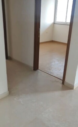 Room in 2 BHK Apartment at Godrej Woods, Sector 43 – for Sale
