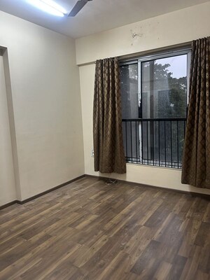 Room in 2.5 BHK Apartment at Sabari Palm View, Chembur – for Rent