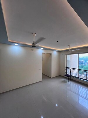 Room in 1 BHK Apartment at Hiranandani Estate Villa Carino, Ghodbunder Road – for Rent