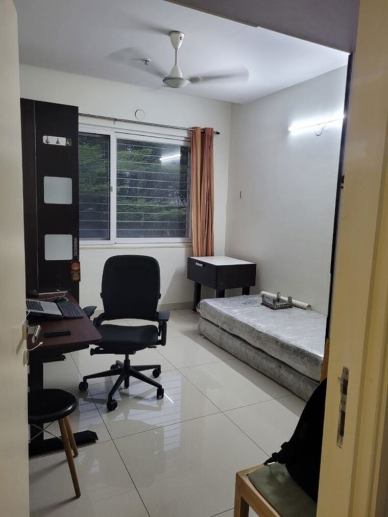 Room, snn-raj-lakeview 3 Bedroom 2250 Sq.Ft. Apartment In Btm Layout Bangalore 10752749
